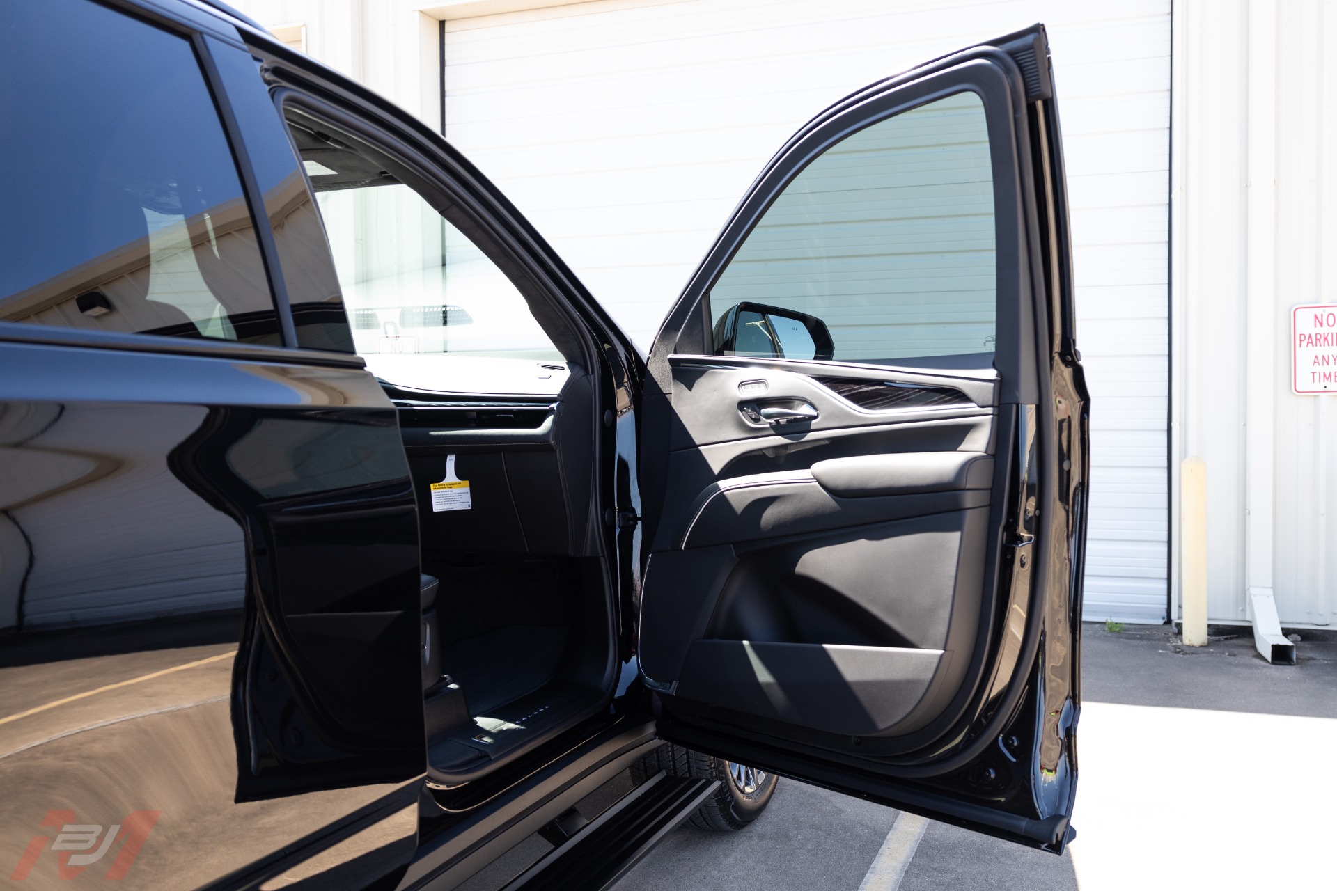 Used-2023-Cadillac-Escalade-V