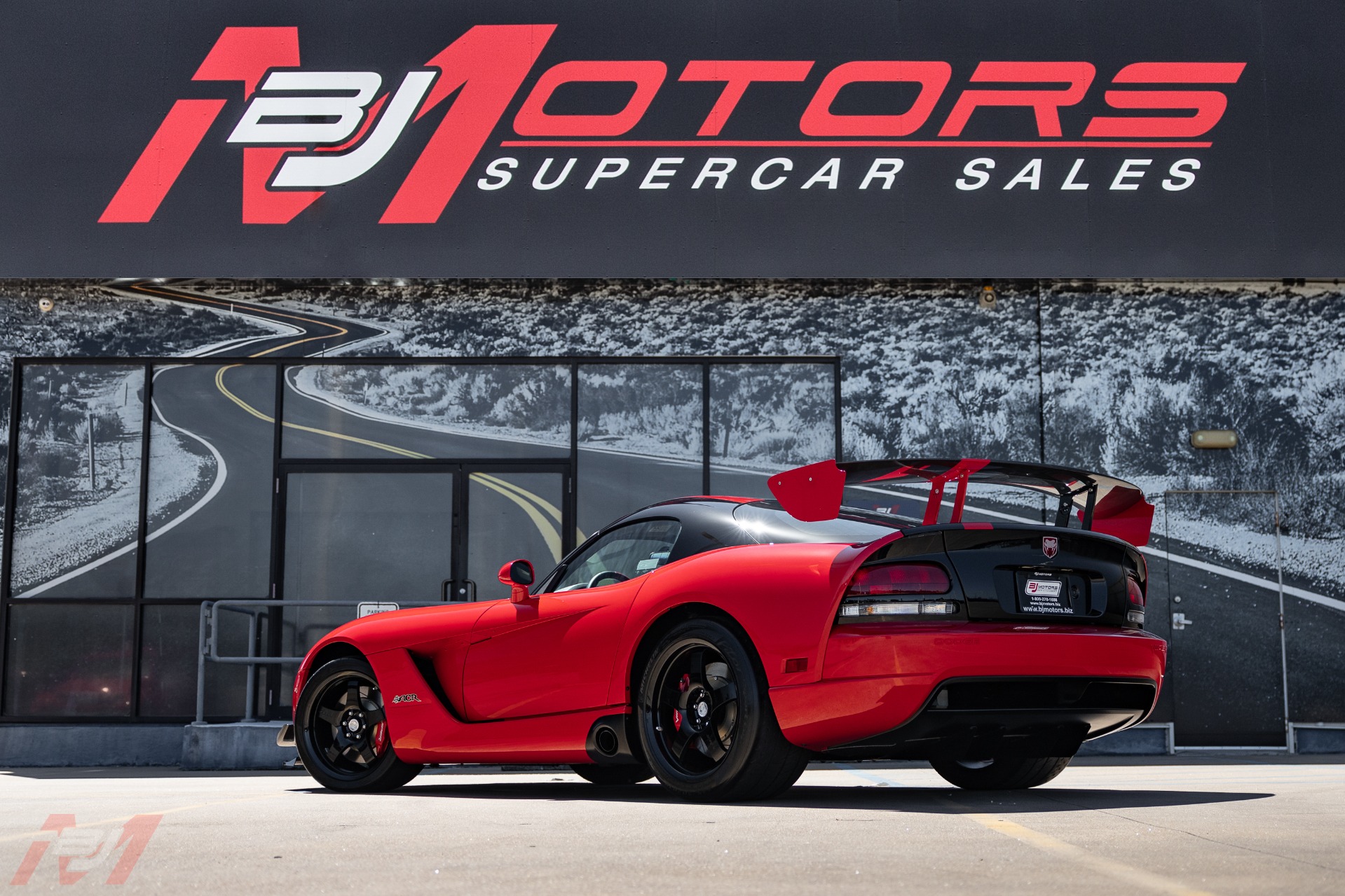 Used-2008-Dodge-Viper-ACR-with-98-miles