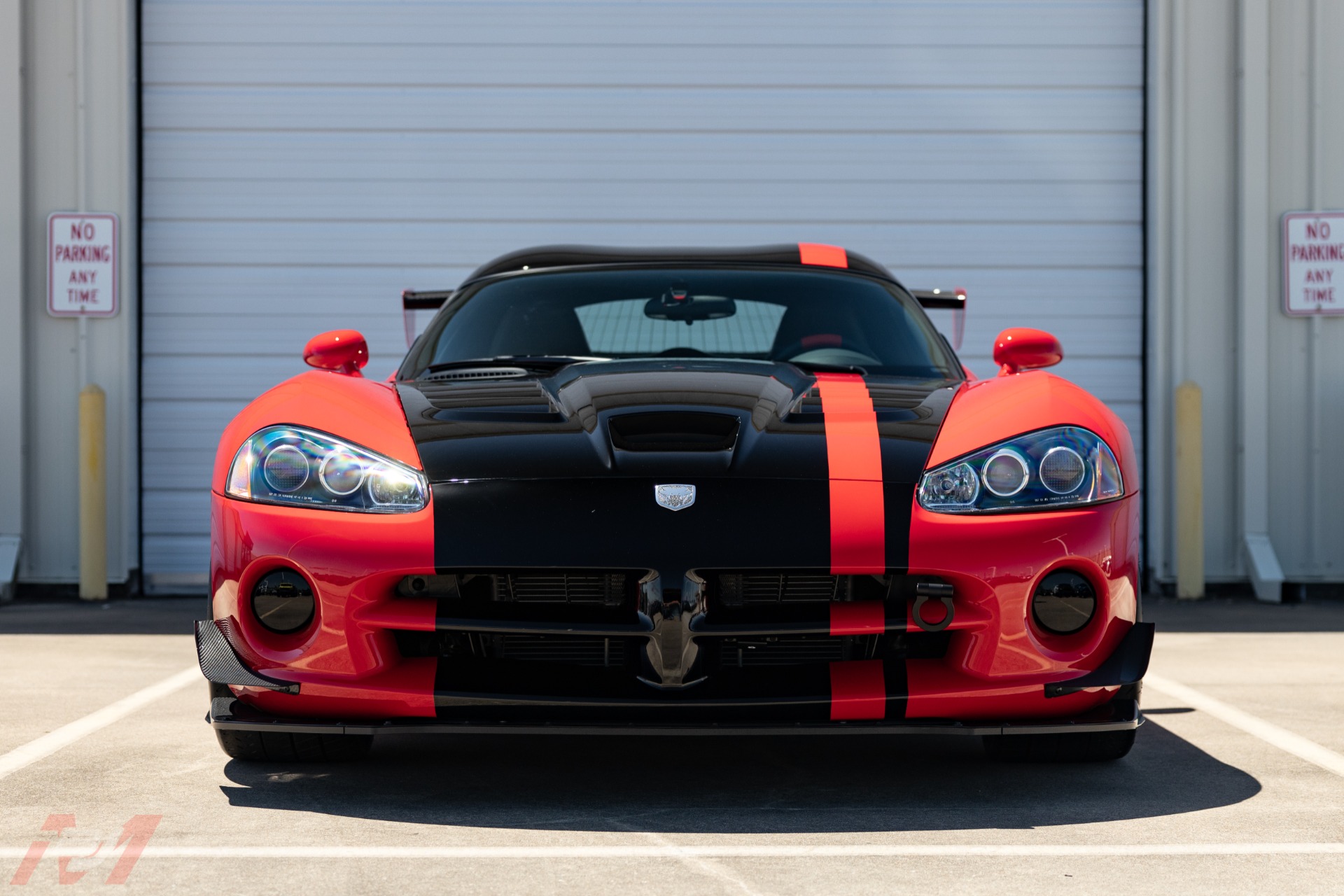 Used-2008-Dodge-Viper-ACR-with-98-miles