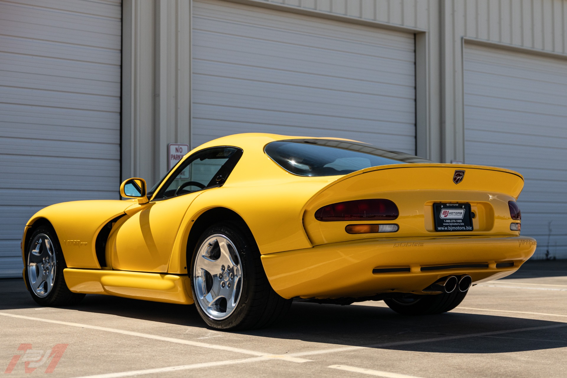 Used-2001-Dodge-Viper-GTS