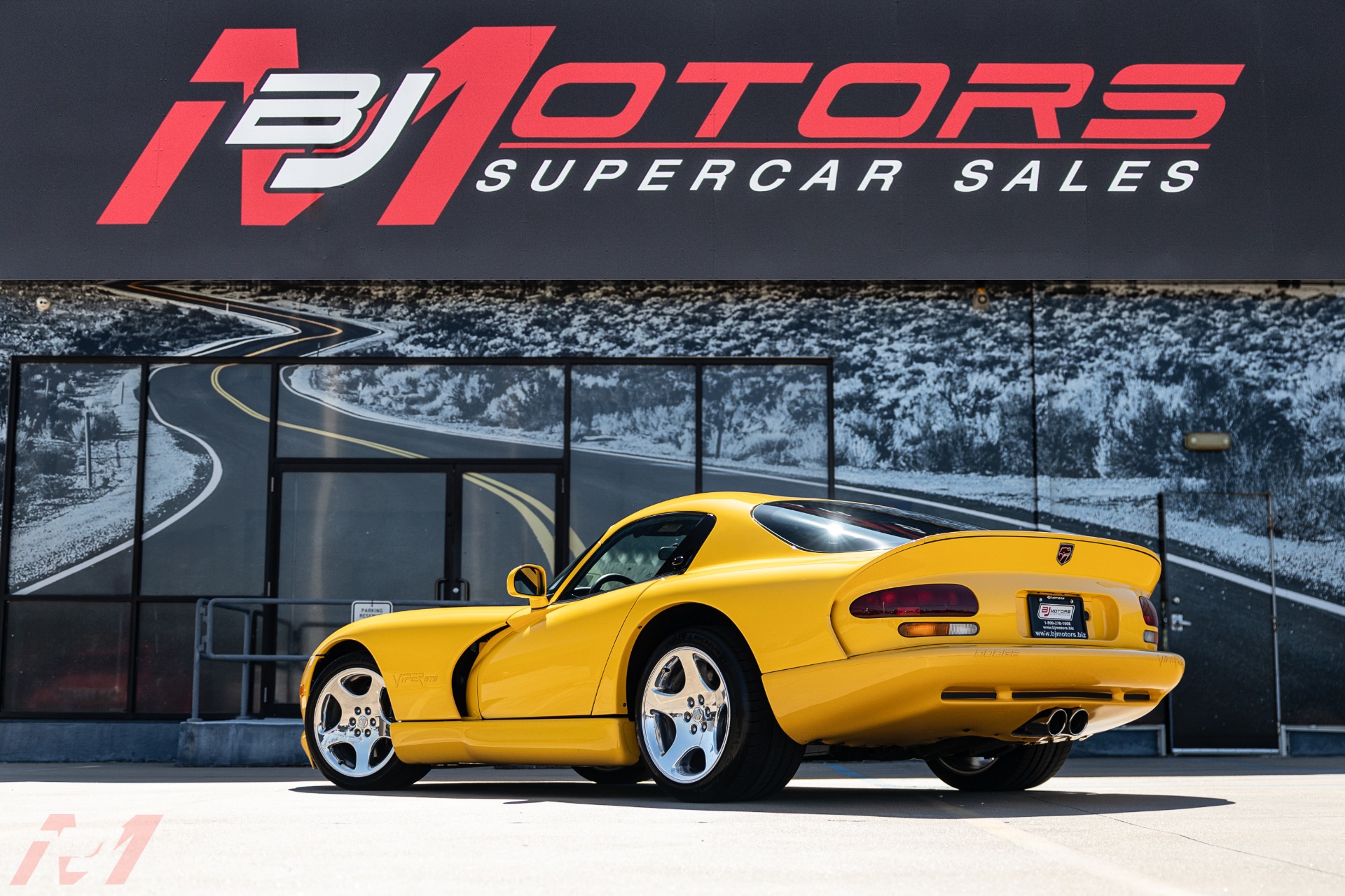 Used-2001-Dodge-Viper-GTS