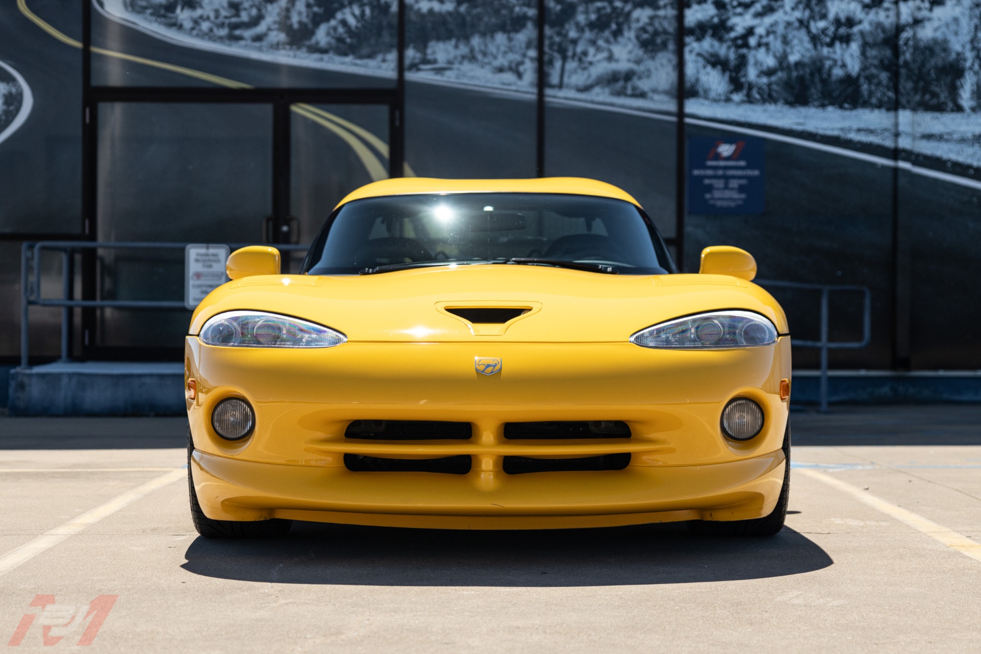 Used-2001-Dodge-Viper-GTS