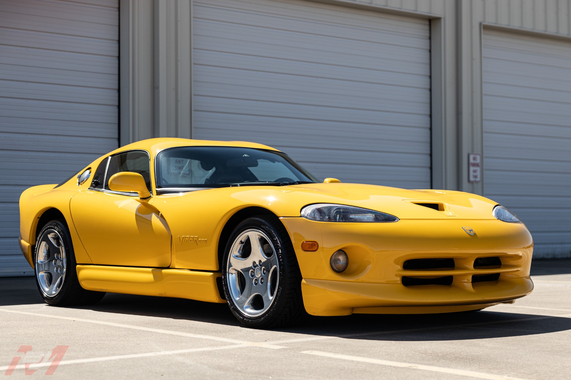 Used-2001-Dodge-Viper-GTS