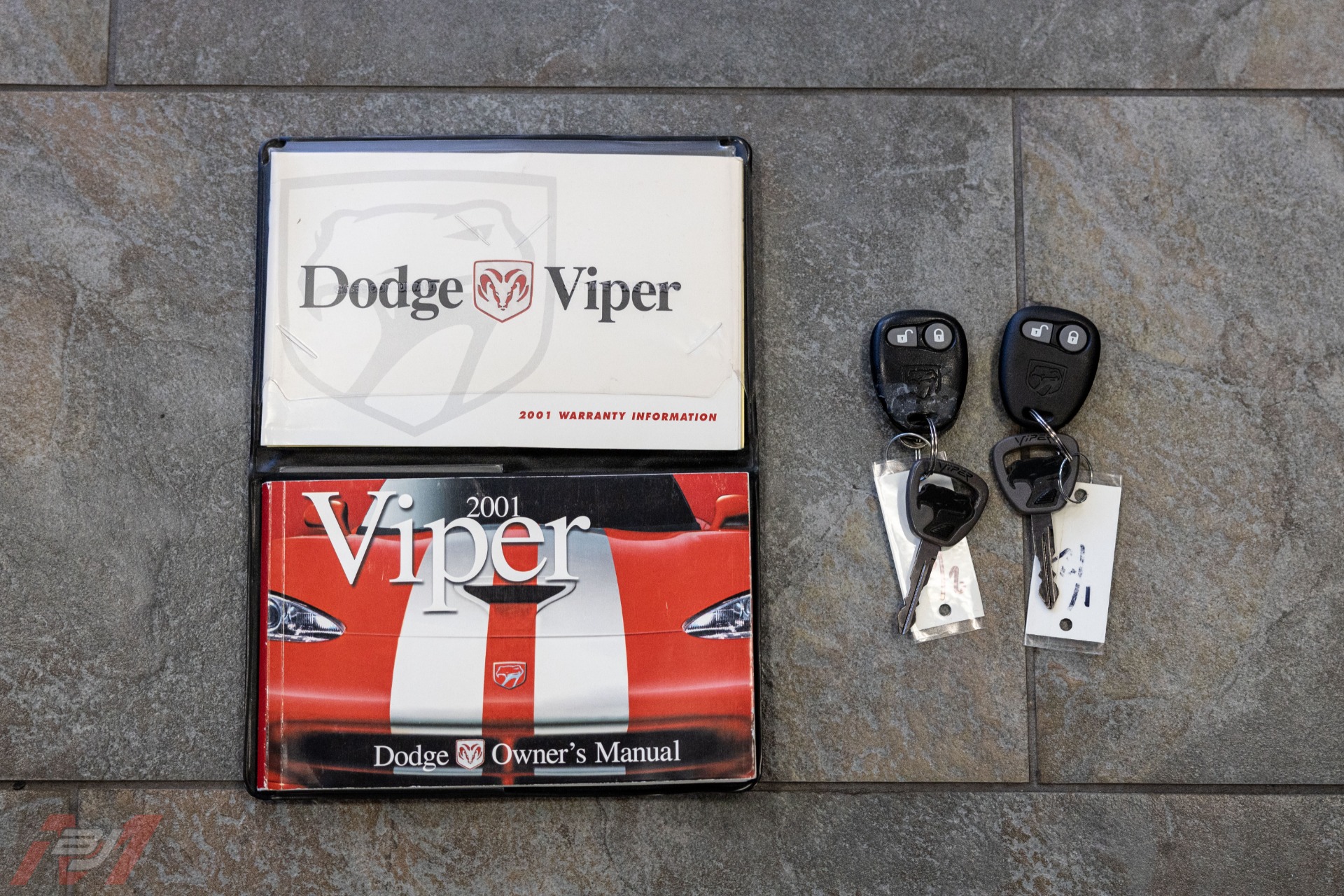 Used-2001-Dodge-Viper-GTS