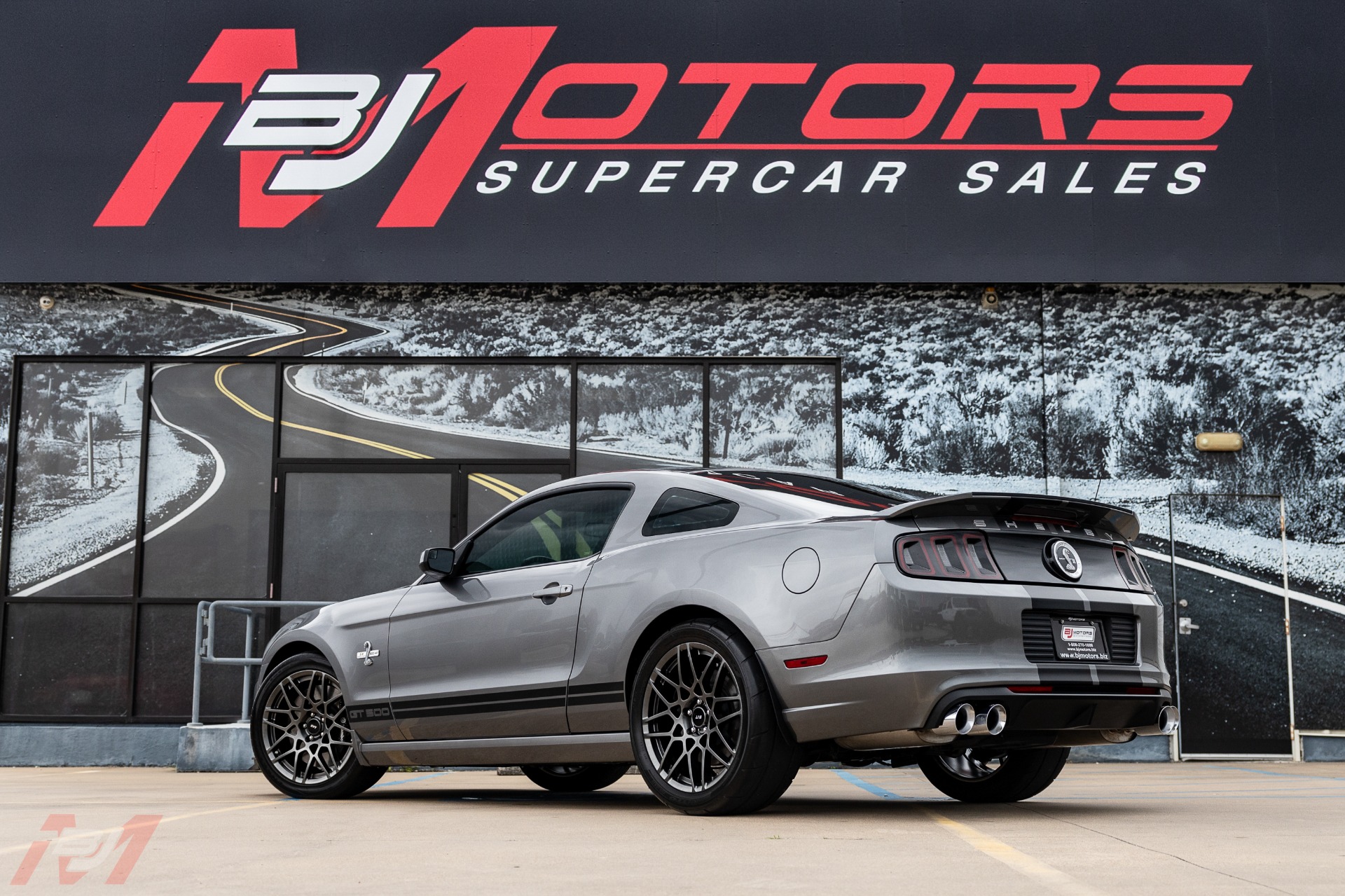 Used-2013-Ford-Mustang-Shelby-GT500