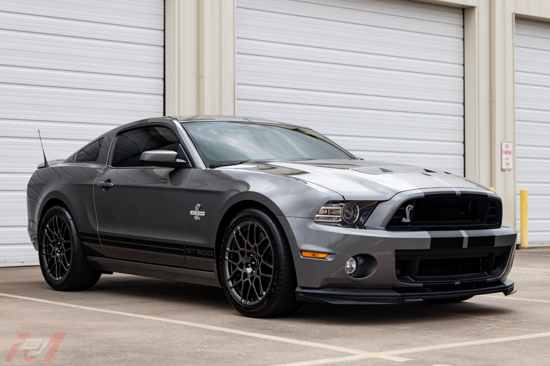 Used-2013-Ford-Mustang-Shelby-GT500