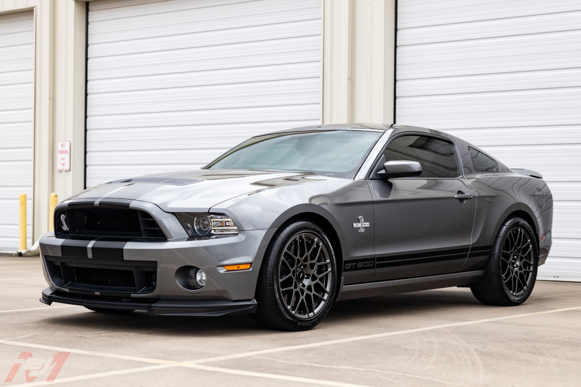 Used-2013-Ford-Mustang-Shelby-GT500