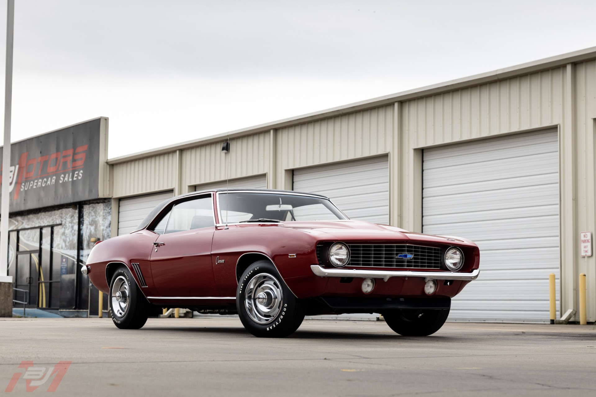 Used-1969-Chevrolet-Camaro-COPO-4-speed